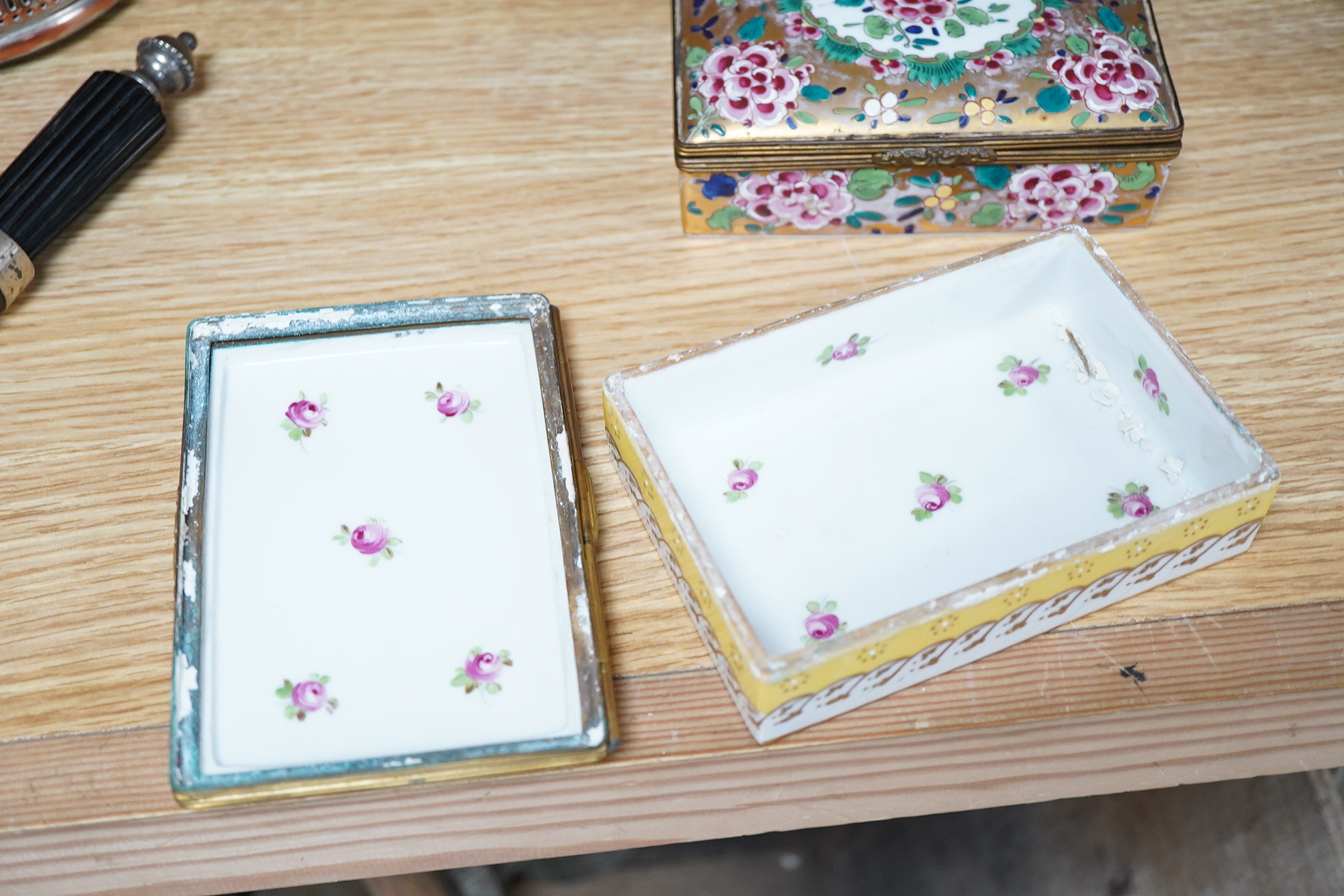 Two rectangular gilt mounted French porcelain trinket boxes, 12cm x8cm